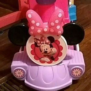 Minnie mouse kiddi land ride on train.